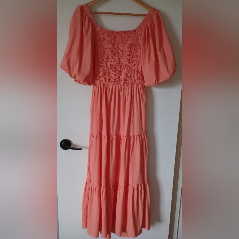 Women’s Coral Midi Dress with Puff Sleeves